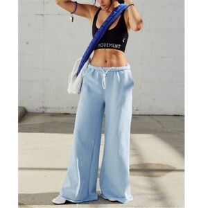 6018. Free People For The Win Joggers